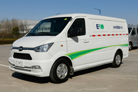 凱馬汽車(chē)銳捷S電動(dòng)封閉廂貨